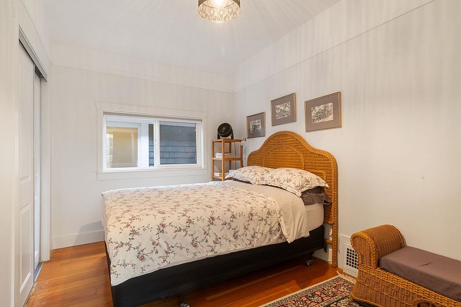 936 Semlin Drive Vancouver, BC - 18