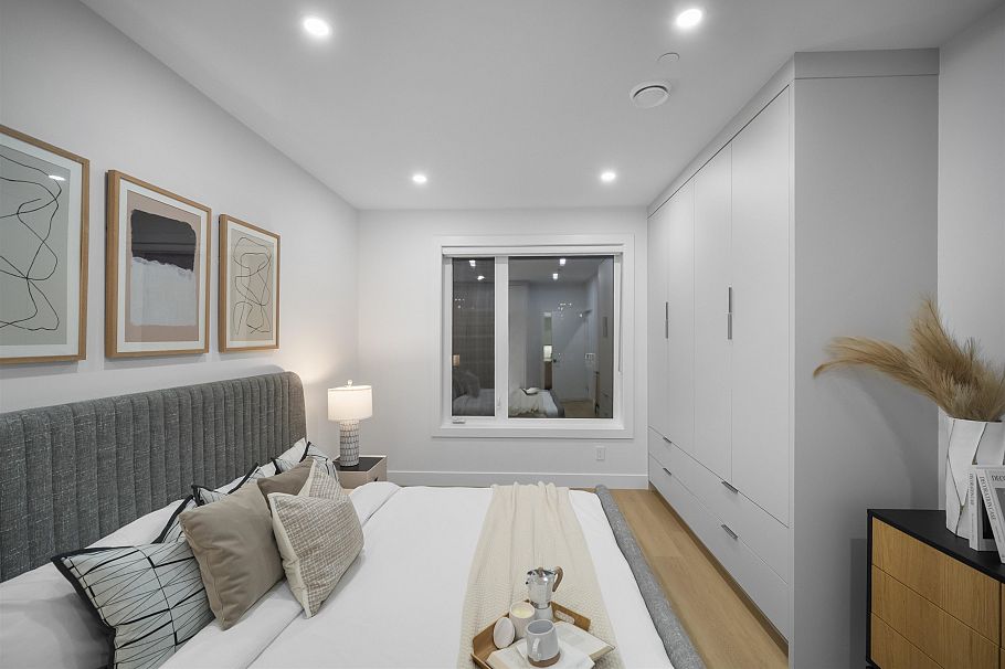 1 3623 Triumph Street Vancouver, BC - 19
