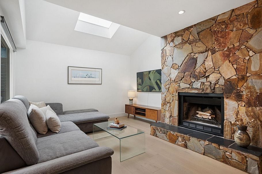1382 Maple Street Vancouver, BC - 5