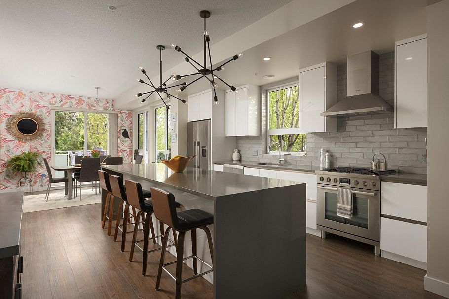 8490 Kerr Street Vancouver, BC - 1