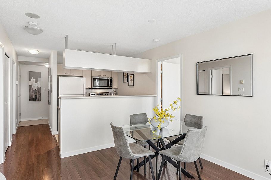 1907 1331 Alberni Street Vancouver, BC - 6