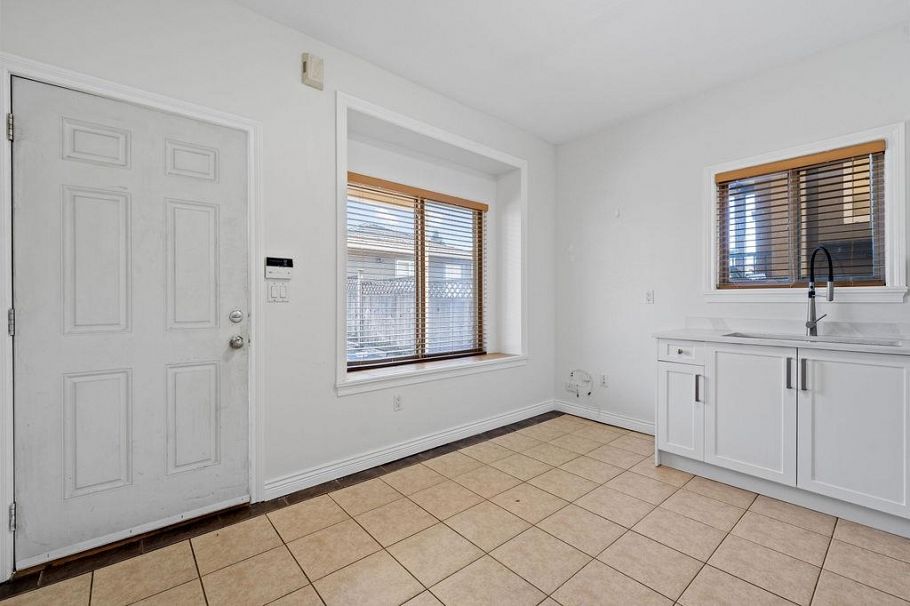 5388 Sherbrooke Street Vancouver, BC - 26