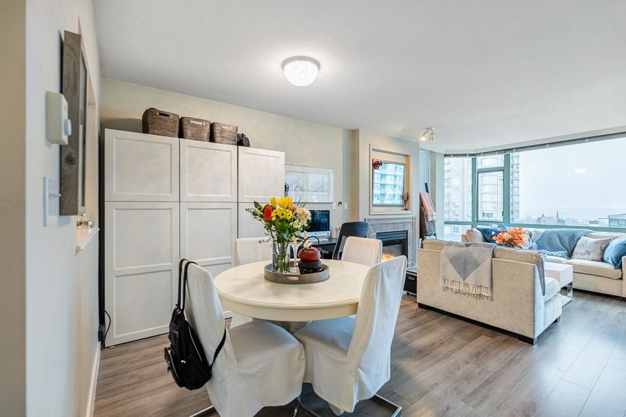 903 140 E 14th Street North Vancouver, BC - 5
