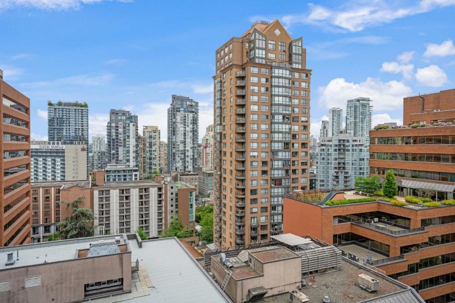 1502 1133 Hornby Street Vancouver, BC - 24