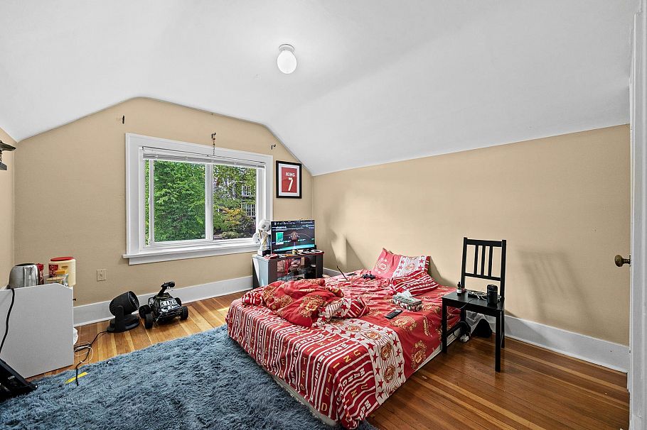 3579 W 18th Avenue Vancouver, BC - 22