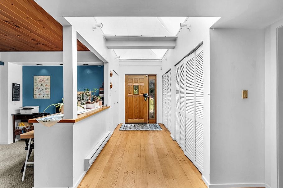 977 Belvedere Drive North Vancouver, BC - 4