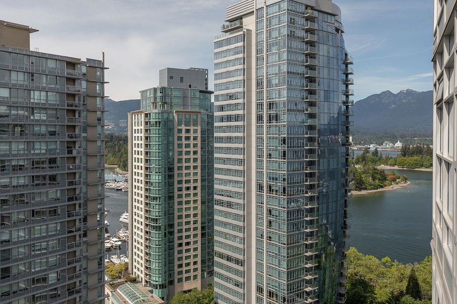2405 1205 W Hastings Street Vancouver, BC - 14