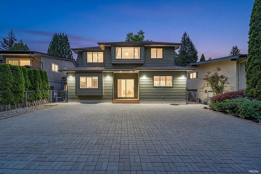 4317 Cliffmont Road North Vancouver, BC - 32