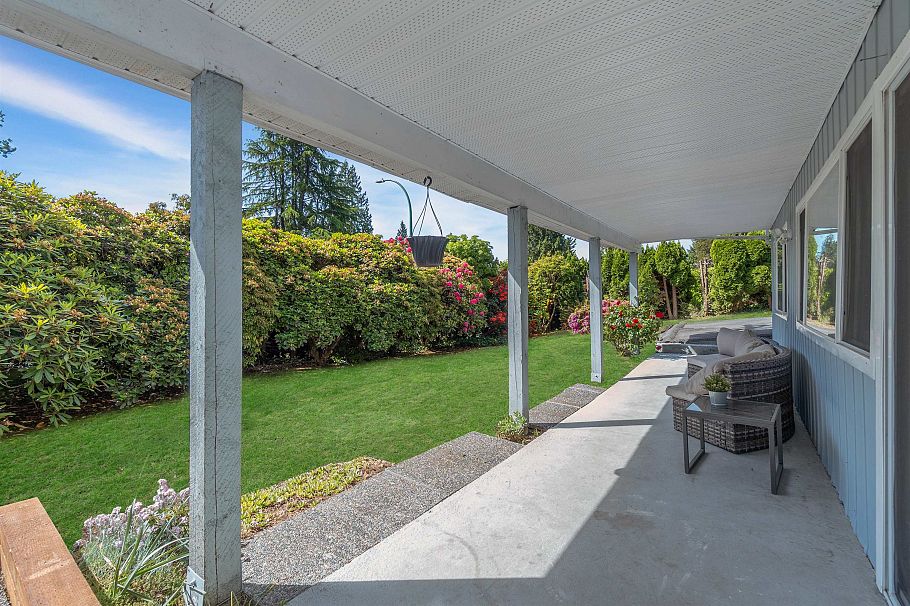 693 Plymouth Drive North Vancouver, BC - 15