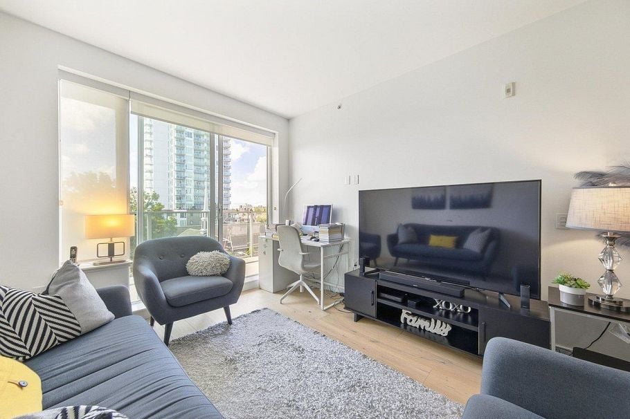 402 5693 Elizabeth Street Vancouver, BC - 9
