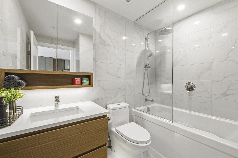 402 5693 Elizabeth Street Vancouver, BC - 18