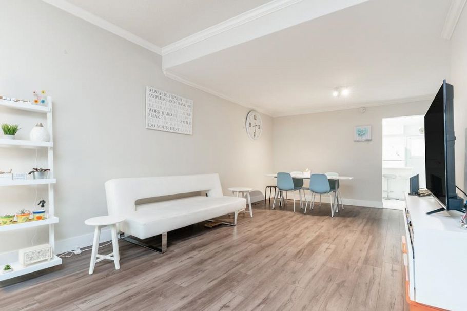 5416 Yew Street Vancouver, BC - 6