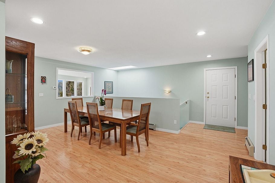 2341 Caledonia Avenue North Vancouver, BC - 21