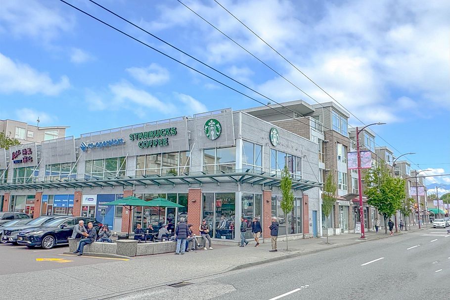 311 5555 Victoria Drive Vancouver, BC - 2