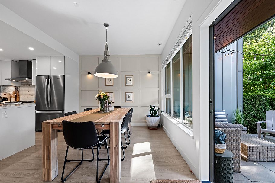 23 3596 Salal Drive North Vancouver, BC - 27