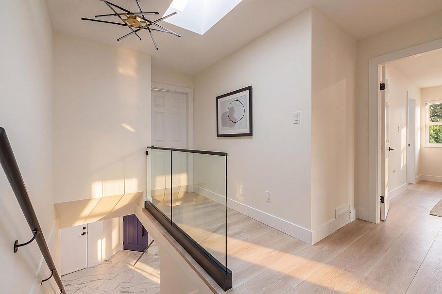 1535 Ostler Court North Vancouver, BC - 22