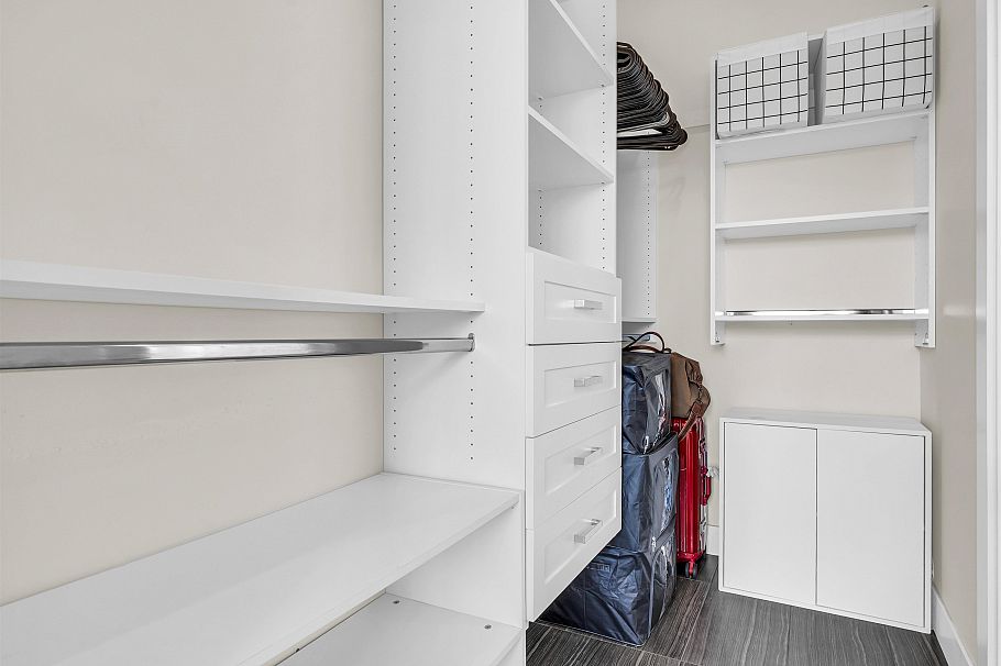 409 W Keith Road North Vancouver, BC - 12