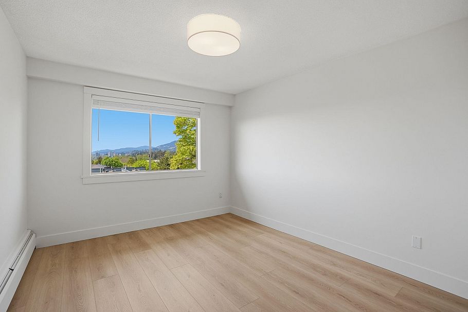 314 1345 Chesterfield Avenue North Vancouver, BC - 29