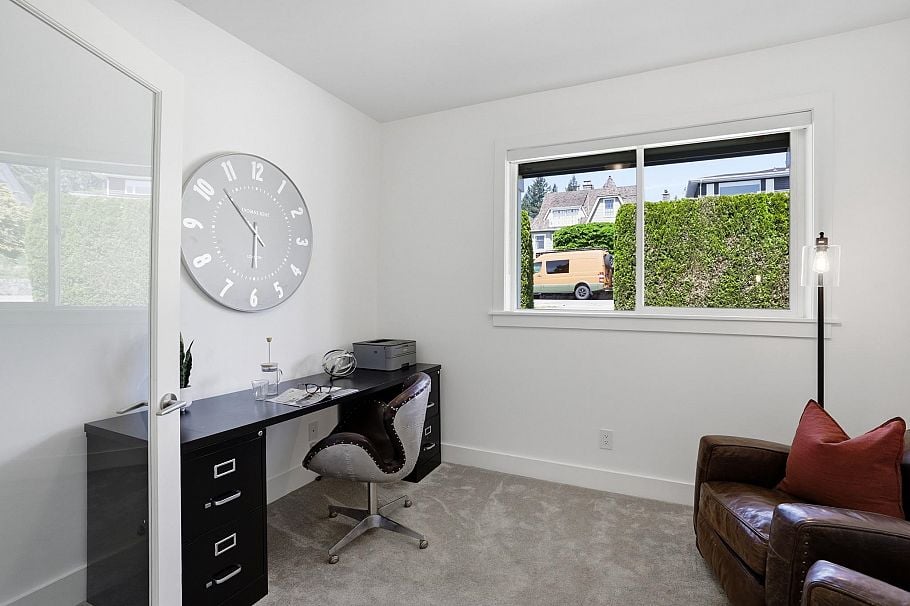 407 Brand Street North Vancouver, BC - 20
