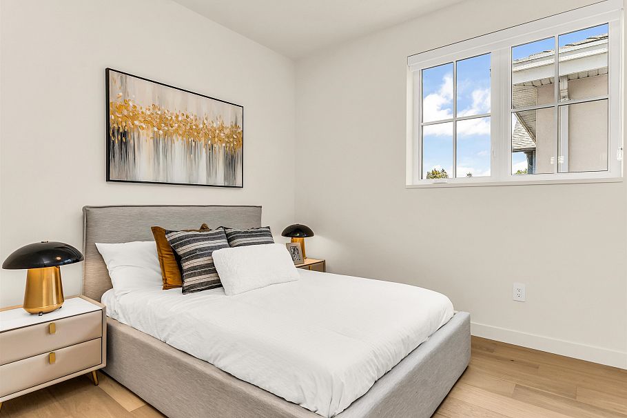 2 2043 W 45th Avenue Vancouver, BC - 24