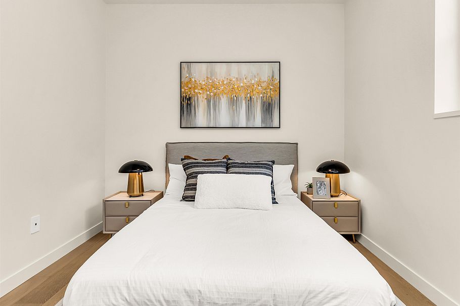 2 2043 W 45th Avenue Vancouver, BC - 25