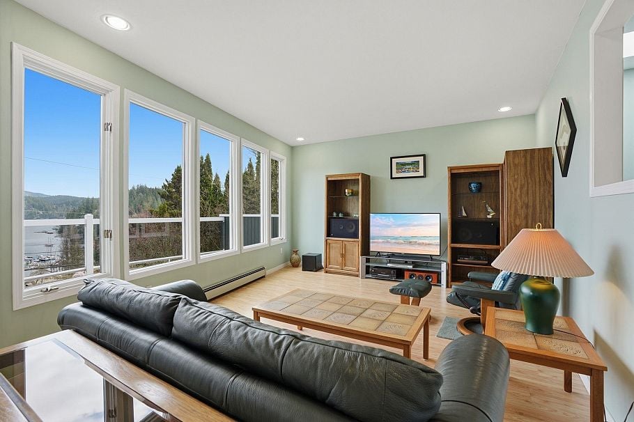 2341 Caledonia Avenue North Vancouver, BC - 19