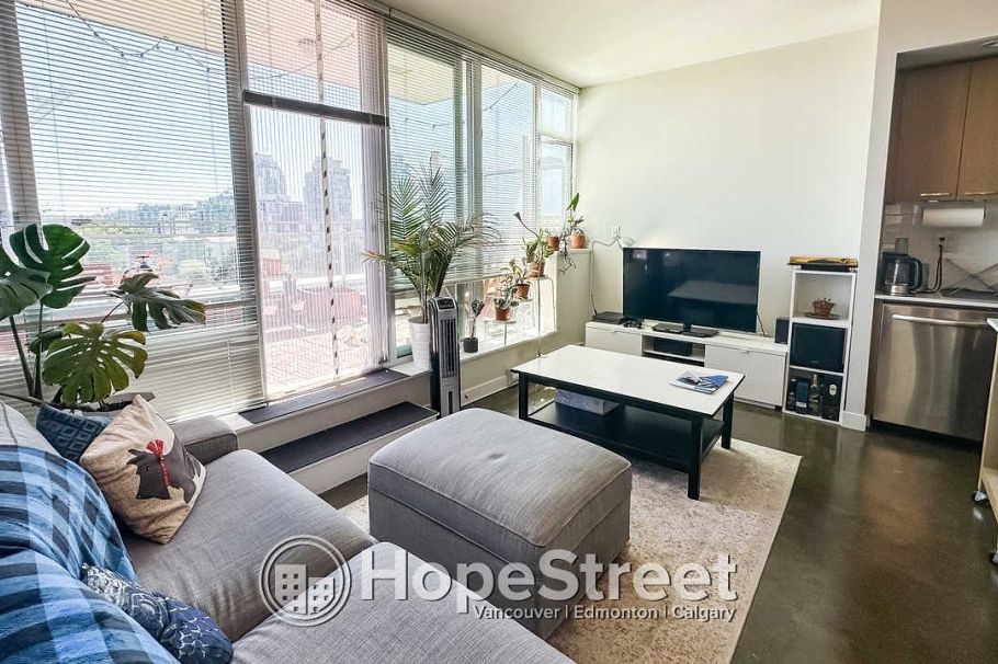 808 221 UNION STREET, Vancouver BC V6A 0B4 Vancouver, BC - 6