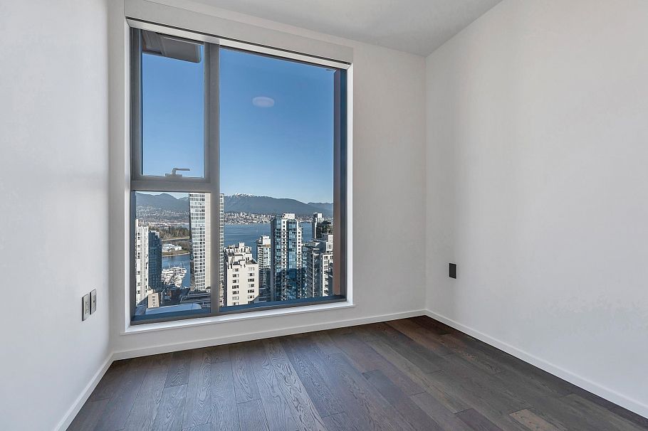 2402 1482 Robson Street Vancouver, BC - 5