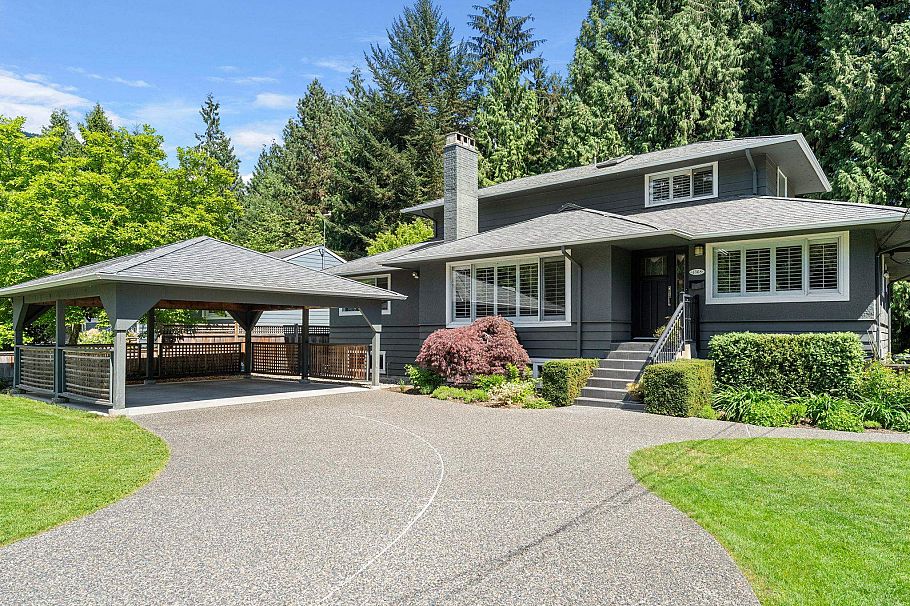 4368 Arundel Road North Vancouver, BC - 1