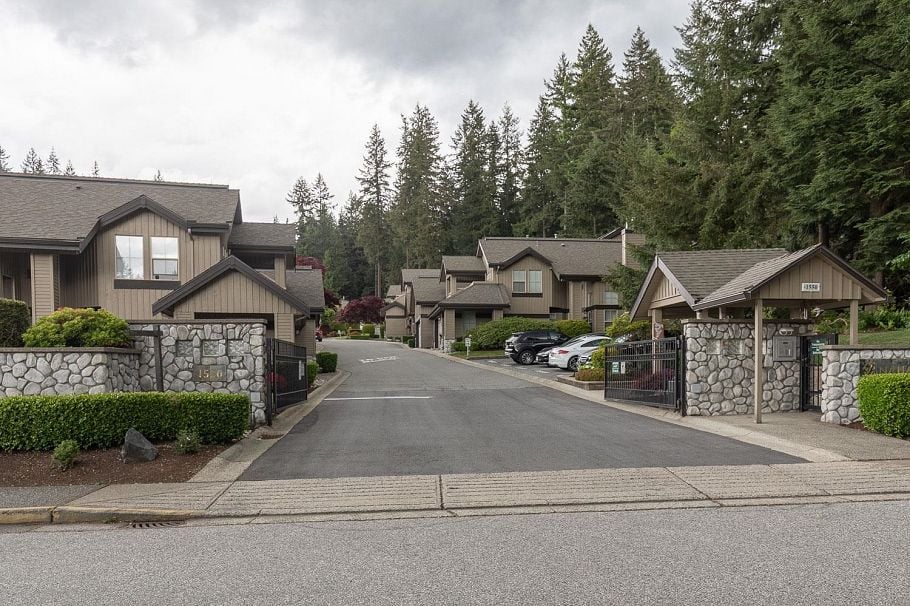 65 1550 Larkhall Crescent North Vancouver, BC - 1