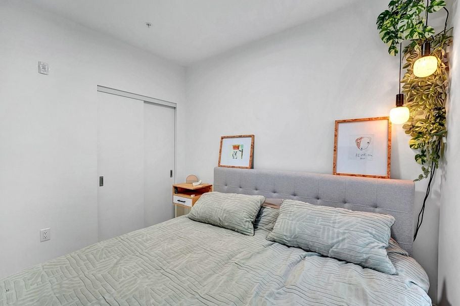 211 3596 Malsum Drive North Vancouver, BC - 21