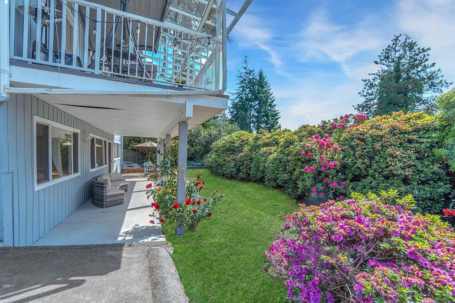 693 Plymouth Drive North Vancouver, BC - 3