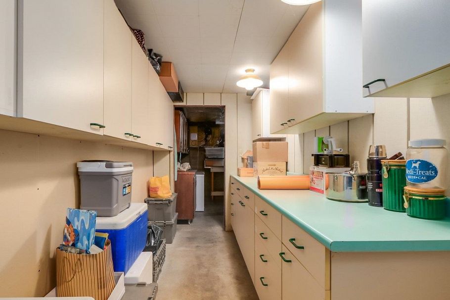 4072 Skyline Drive North Vancouver, BC - 36