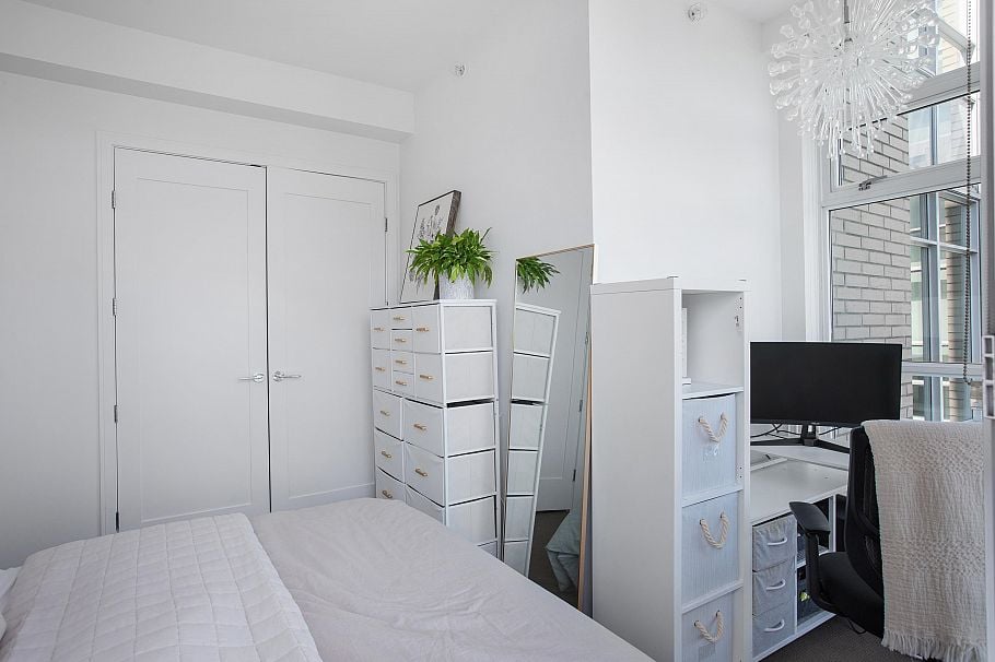 901 1616 Columbia Street Vancouver, BC - 12