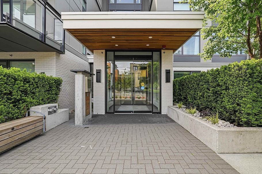 311 707 E 3rd Street North Vancouver, BC - 23
