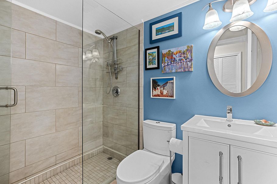 105 1125 Gilford Street Vancouver, BC - 22