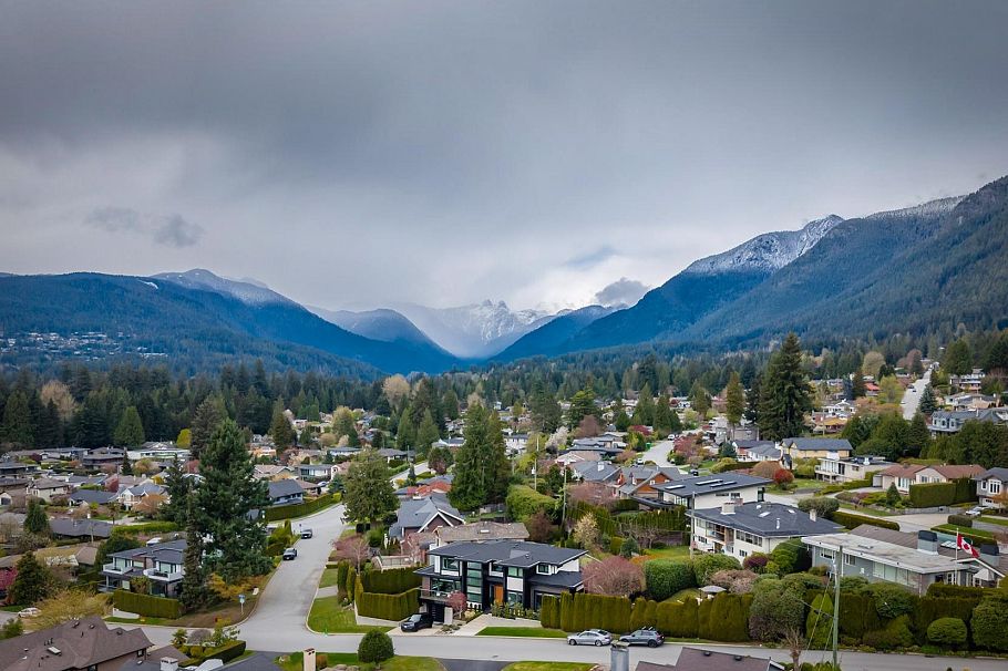 908 Beaconsfield Road North Vancouver, BC - 38