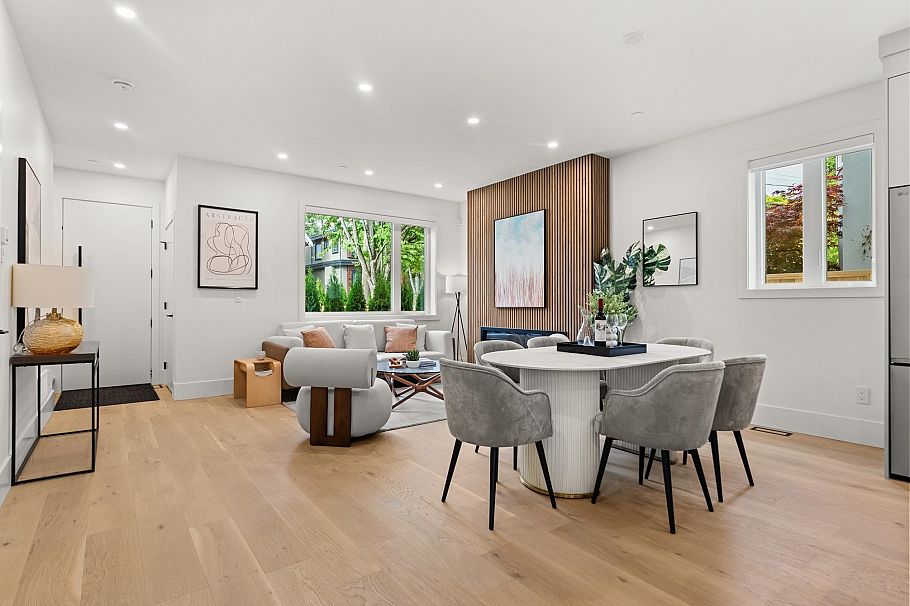 1 1368 Park Drive Vancouver, BC - 11