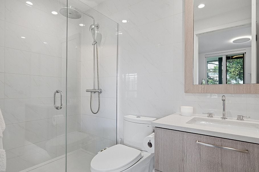 311 707 E 3rd Street North Vancouver, BC - 18