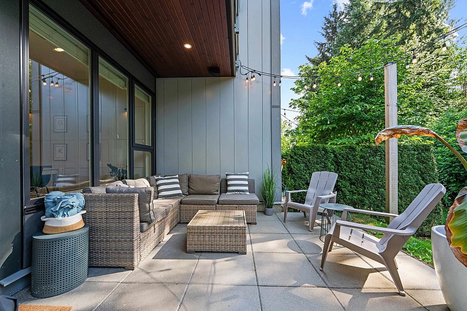 23 3596 Salal Drive North Vancouver, BC - 9