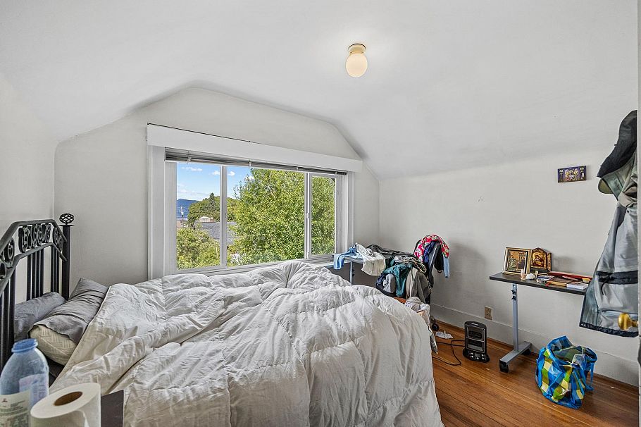 3579 W 18th Avenue Vancouver, BC - 21