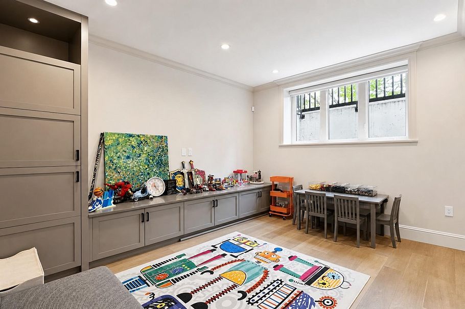 4618 W 8th Avenue Vancouver, BC - 33