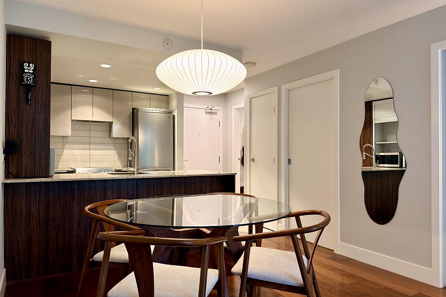 407 1088 Richards Street Vancouver, BC - 2
