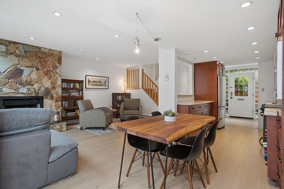 1382 Maple Street Vancouver, BC - 2