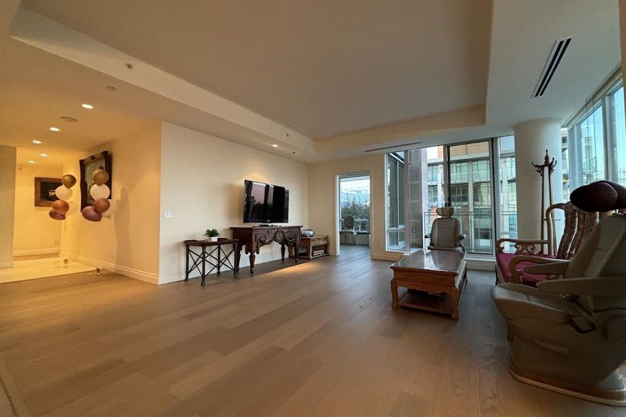 1501 5838 Berton Avenue Vancouver, BC - 4
