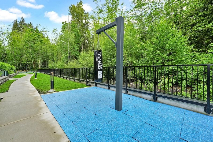 211 3596 Malsum Drive North Vancouver, BC - 29