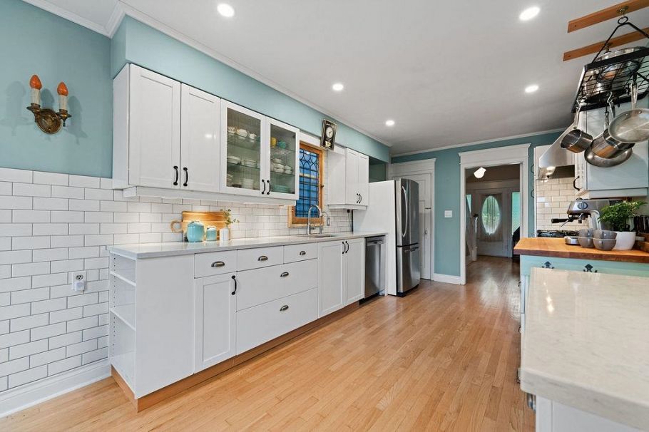 1153 E 13th Avenue Vancouver, BC - 22