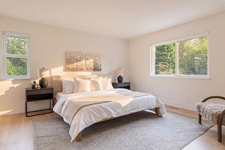 1535 Ostler Court North Vancouver, BC - 18