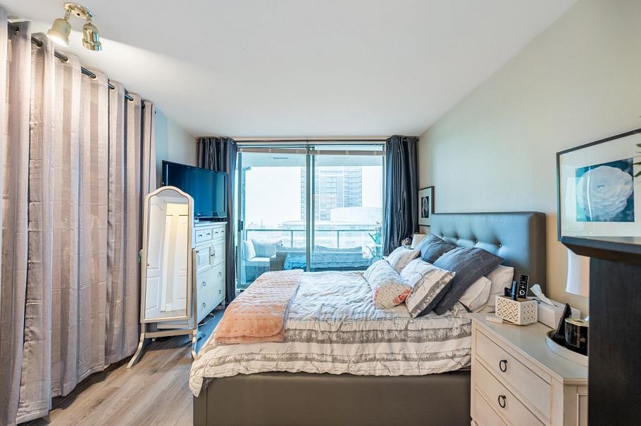 903 140 E 14th Street North Vancouver, BC - 22