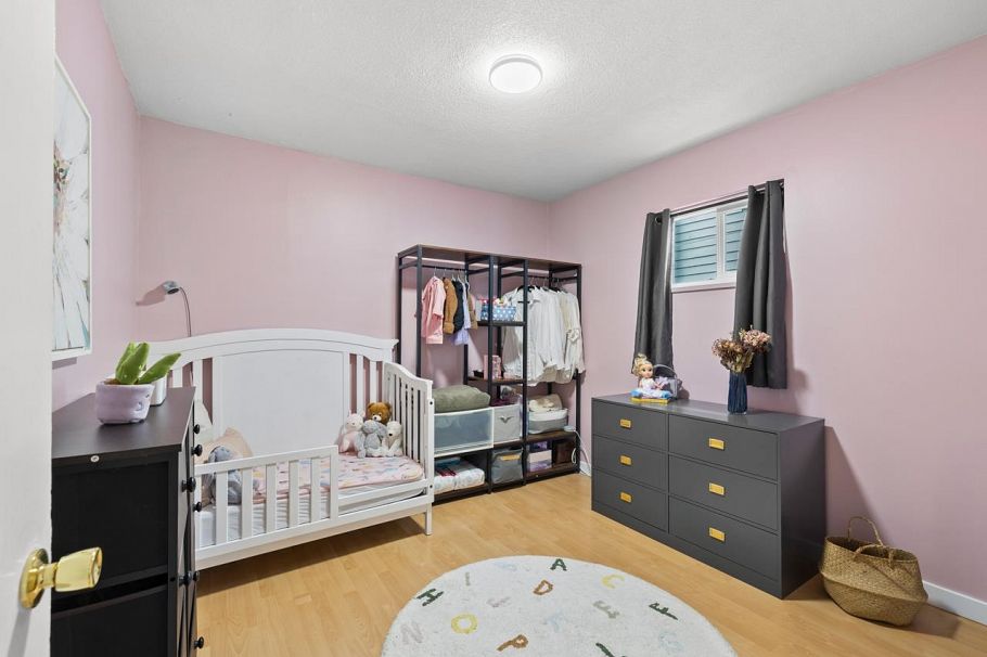 2036 E Broadway Vancouver, BC - 14